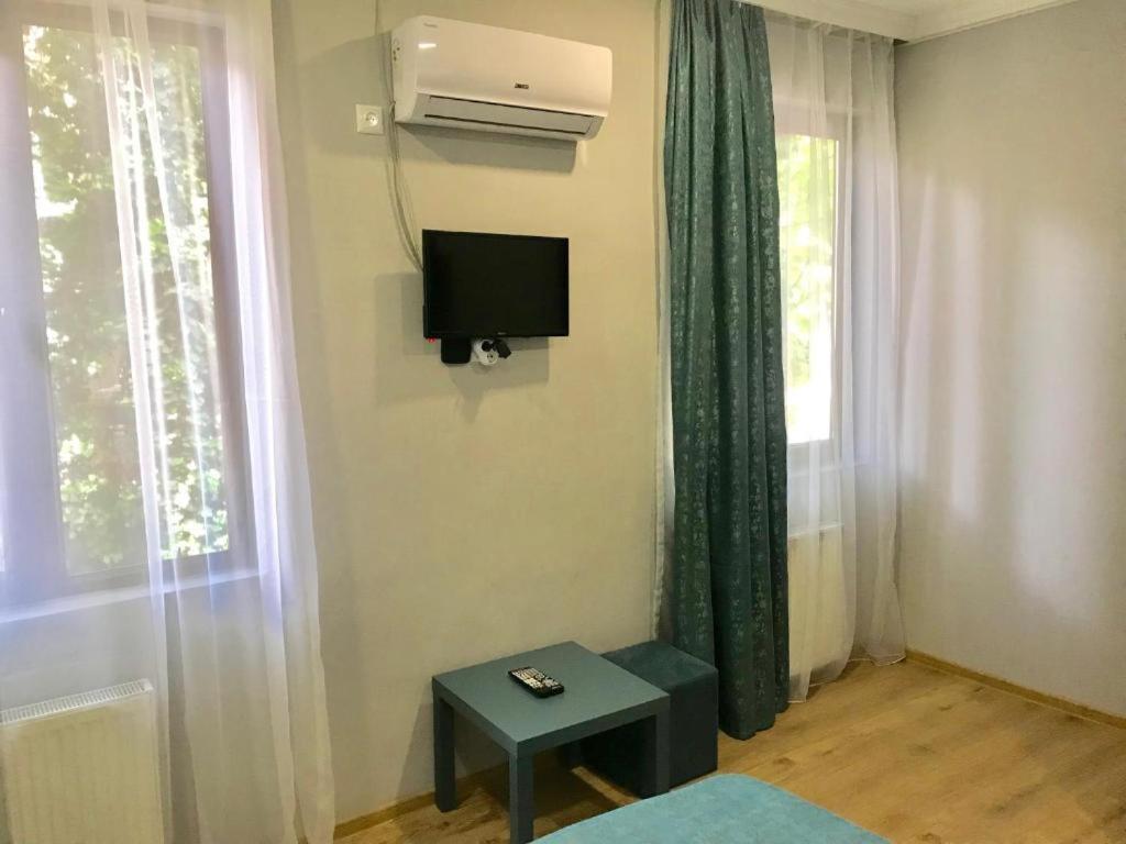 Geo Hotel Тбилиси Экстерьер фото