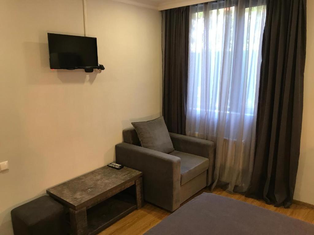 Geo Hotel Тбилиси Экстерьер фото